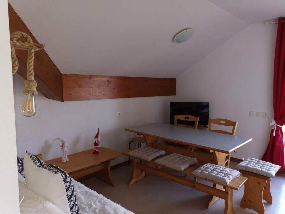 Appartement Cosy Dans Chalet Vue Montagne Saint-Étienne-en-Dévoluy Buitenkant foto
